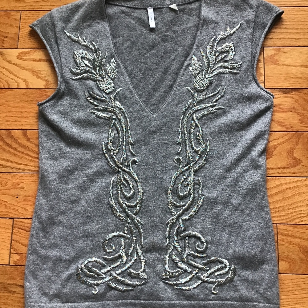 Cashmere vest